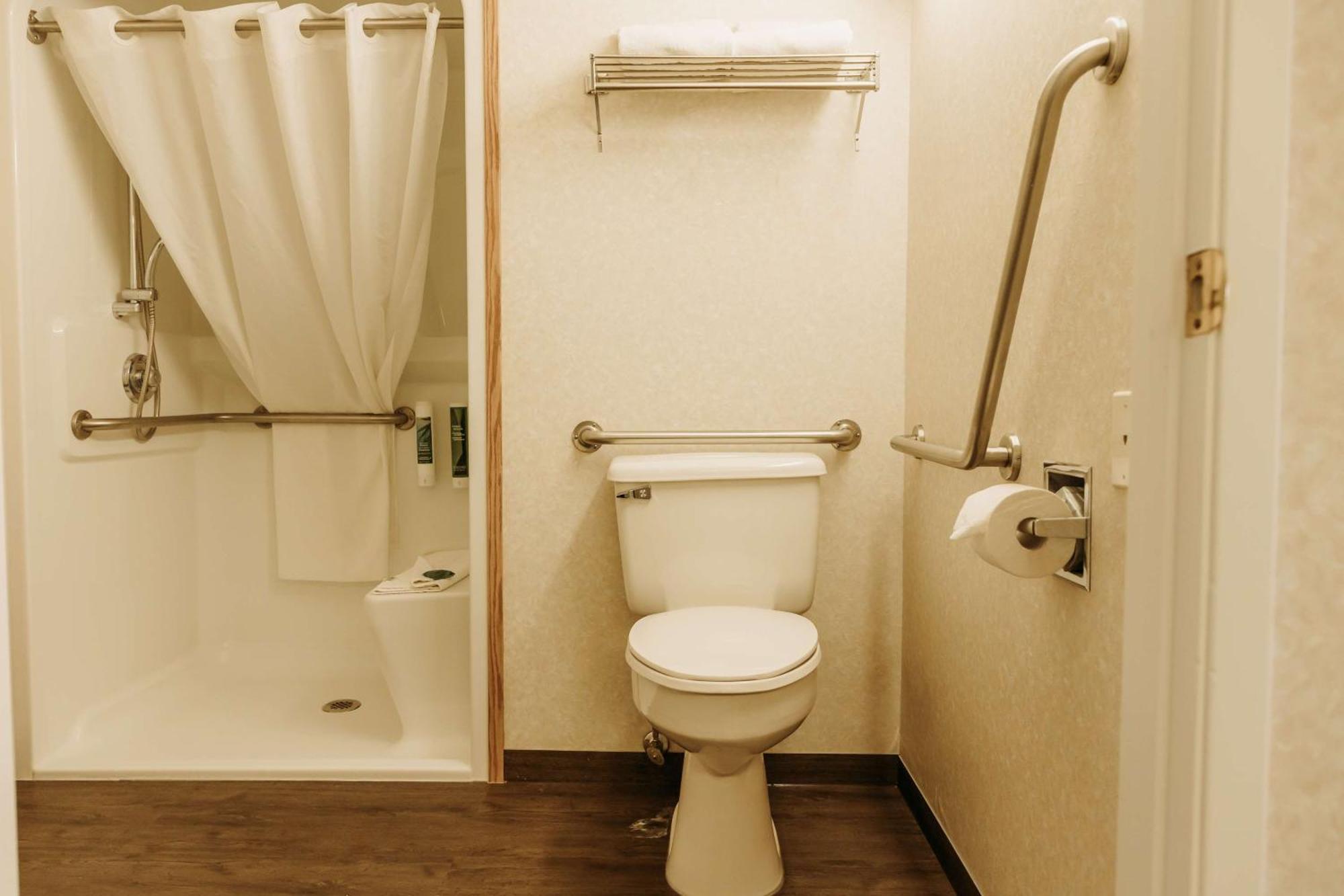 Coast Fort St John Hotel Fort St. John Екстериор снимка